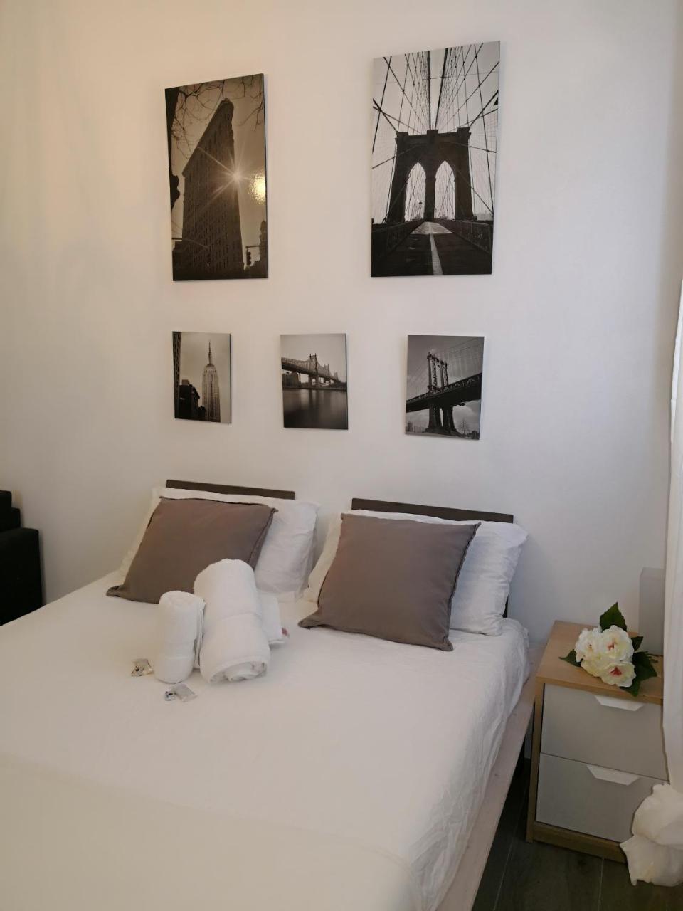 Suites By Eric Olsan バレンシア エクステリア 写真